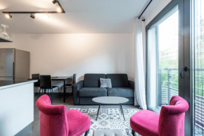 New listing - 1 Bed Apt,Air-Con,Beach access,Sea